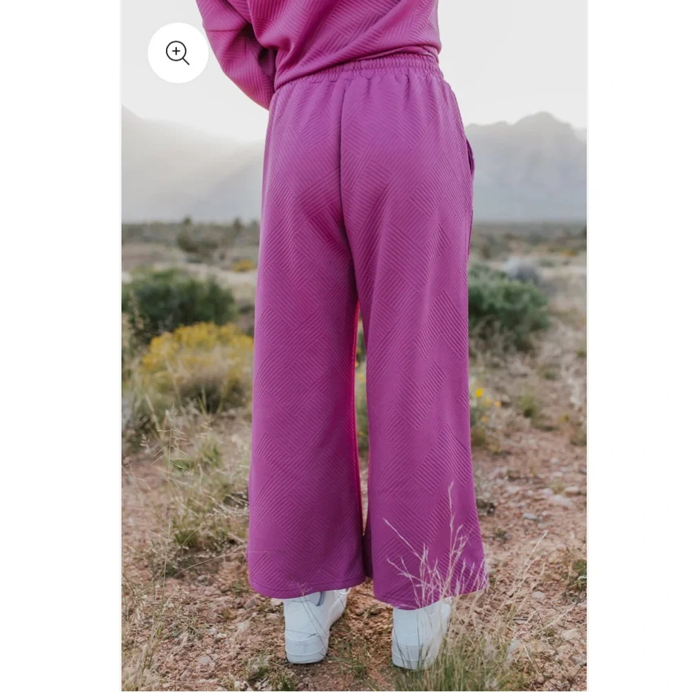Beeson River wide leg set from pink desert - Picture 3 of 16